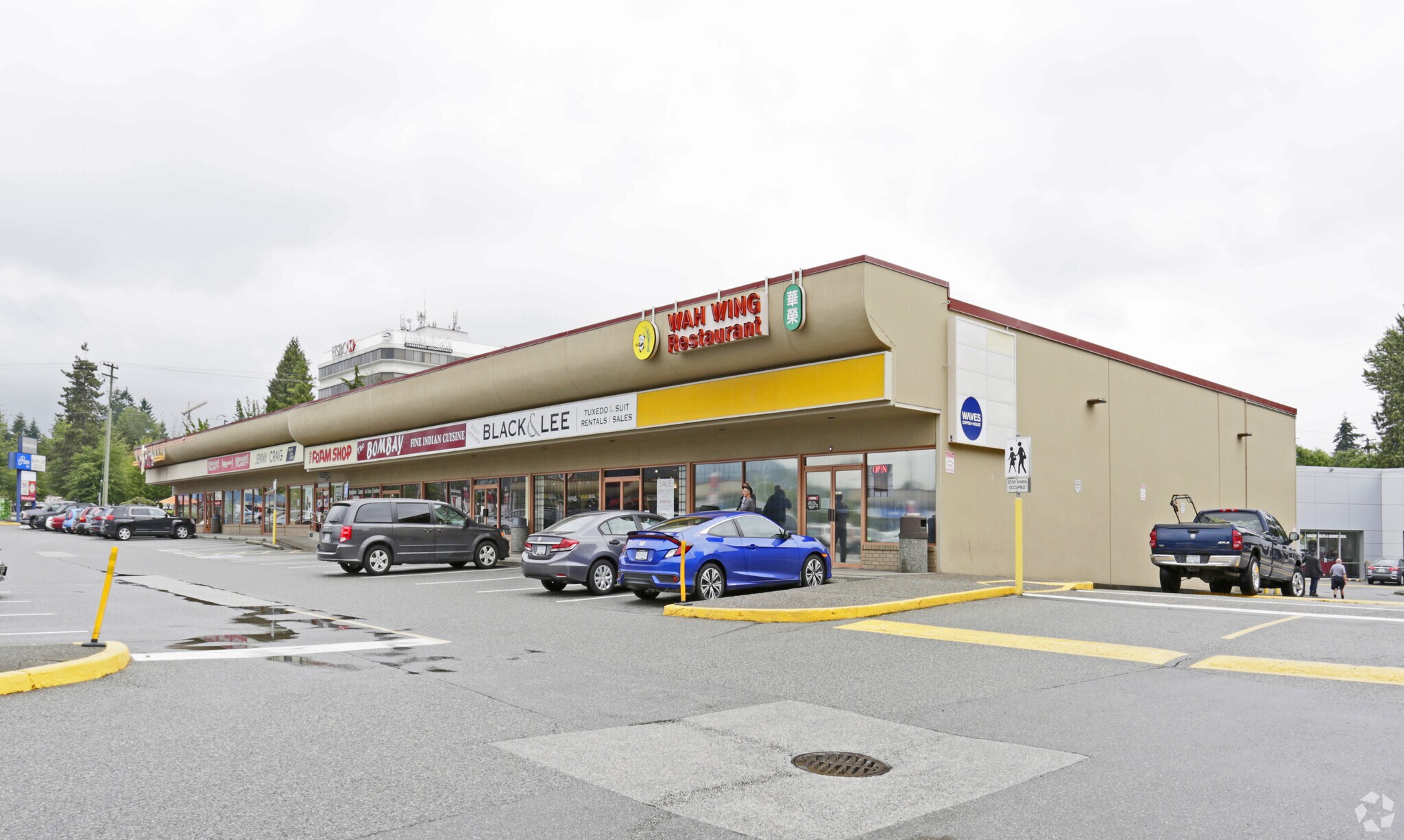 2748 Lougheed Hwy, Port Coquitlam, BC for lease Primary Photo- Image 1 of 4