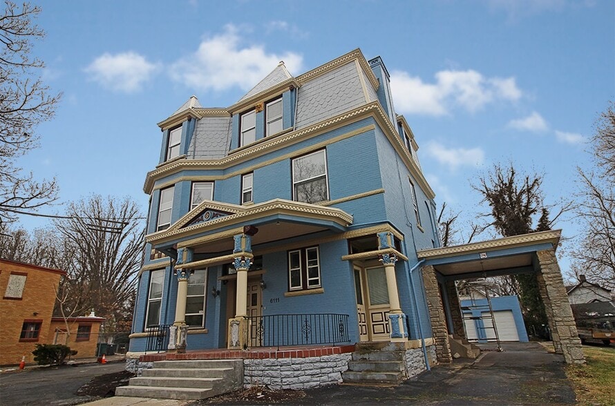 6111 Madison Rd, Cincinnati, OH à vendre - Photo du bâtiment - Image 1 de 28