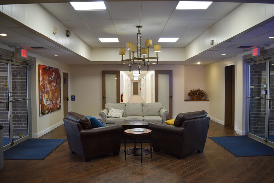 811 Church Rd, Cherry Hill, NJ for lease - Lobby - Image 3 of 5