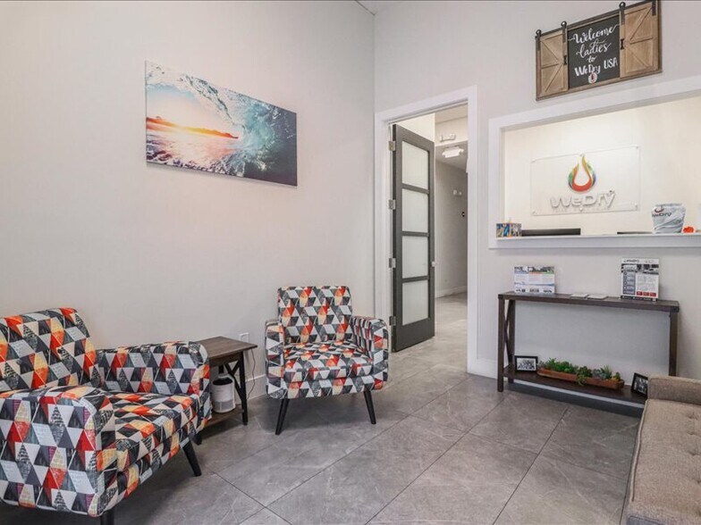 73 SW 12th Ave, Dania Beach, FL à vendre - Photo intérieure - Image 2 de 52