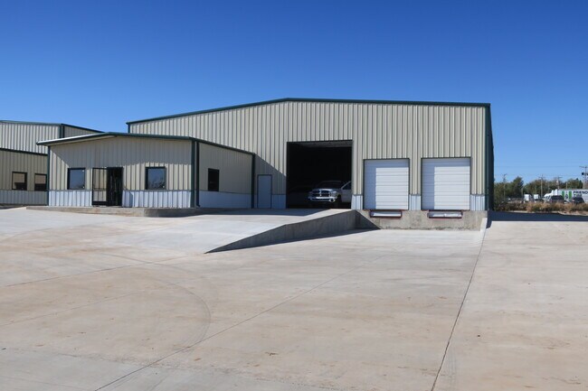 Plus de détails pour 2717 S Vermont Ave, Oklahoma City, OK - Industriel à louer