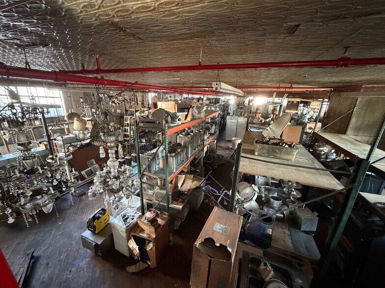 54-19 Flushing Ave, Maspeth, NY for sale - Interior Photo - Image 2 of 8