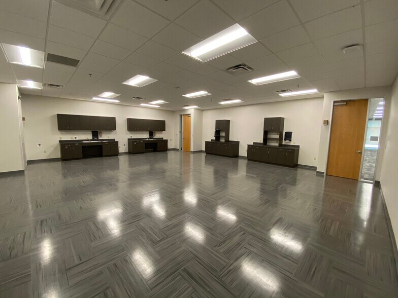 12447 Network Blvd, San Antonio, TX à louer - Photo intérieure - Image 2 de 28