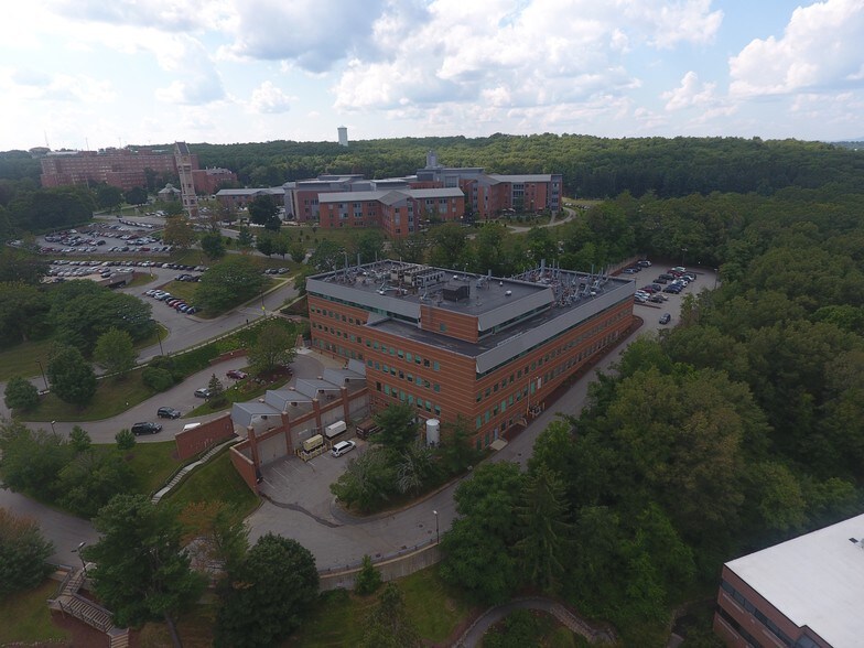 1 Innovation Dr, Worcester, MA à louer - Photo du bâtiment - Image 2 de 13