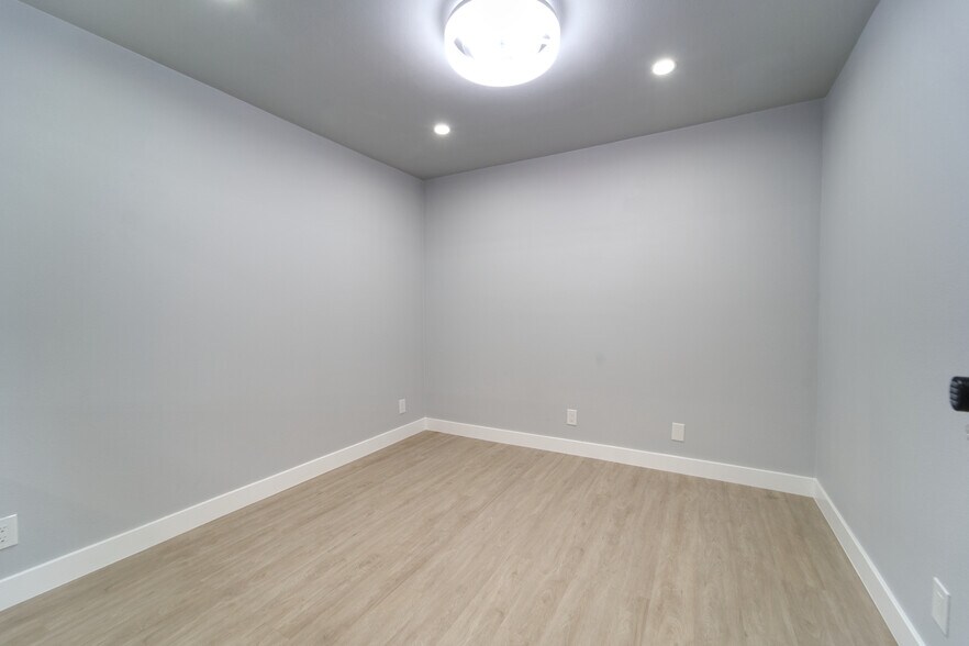 5500 S Santa Fe Ave, Vernon, CA à louer - Photo du bâtiment - Image 3 de 9