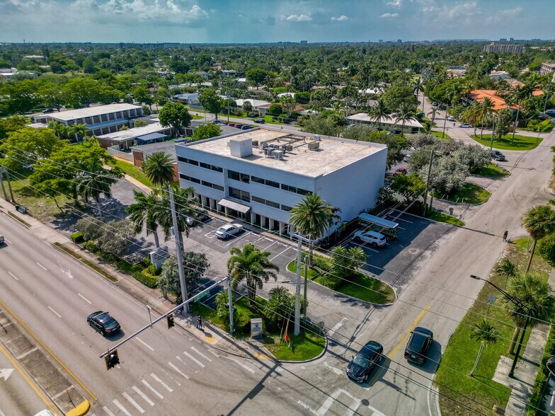1995 E Oakland Park Blvd, Fort Lauderdale, FL à louer - Photo du bâtiment - Image 3 de 45