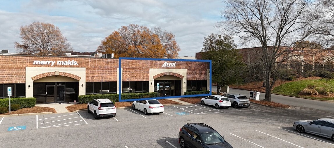 2300 Sardis Rd N, Charlotte, NC à louer Photo intérieure- Image 1 de 16