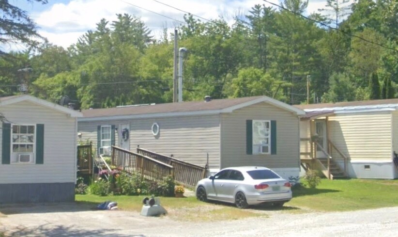 195 Dorr Dr, Rutland, VT à vendre - Photo du bâtiment - Image 2 de 4