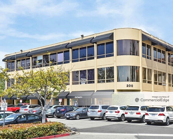 200 Newport Center Dr, Newport Beach, CA à louer - Photo du bâtiment - Image 3 de 3