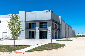 Plus de détails pour 600 S Western Blvd, Denton, TX - Industriel à louer
