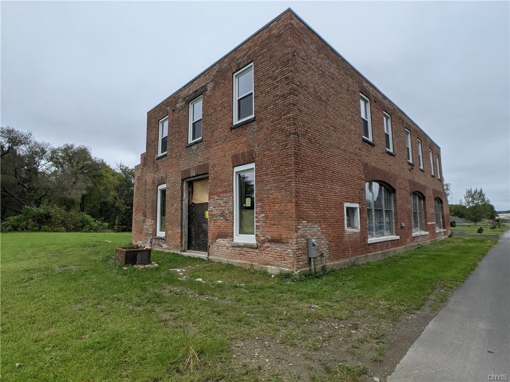 11 Pottery, Chittenango, NY for sale Primary Photo- Image 1 of 1