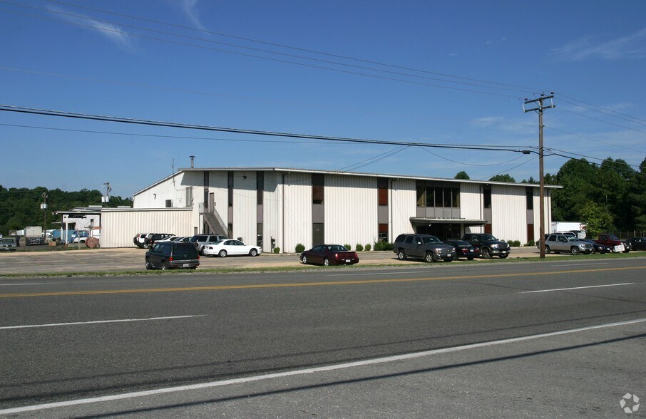 11023 Washington Hwy, Glen Allen, VA à louer - Photo du bâtiment - Image 2 de 5