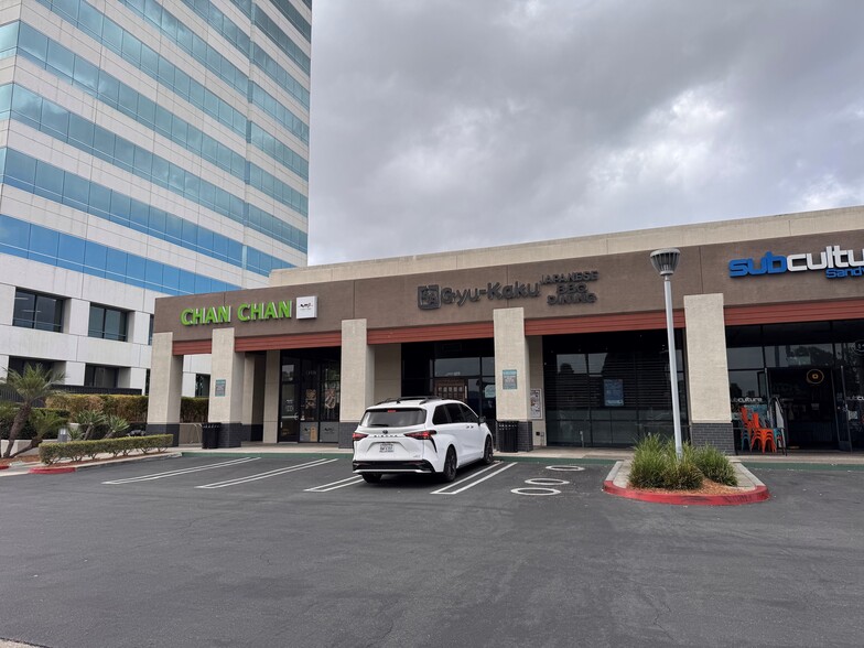 7862 Warner Ave, Huntington Beach, CA for lease - Building Photo - Image 1 of 10