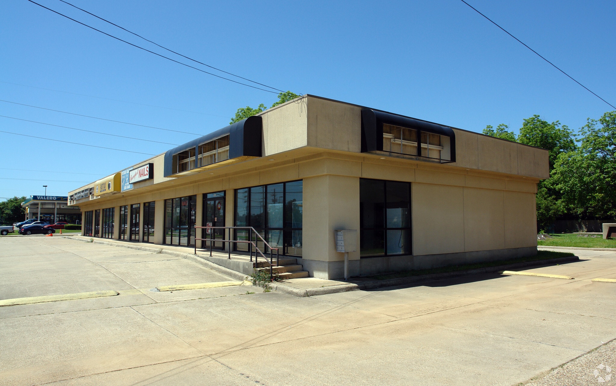 8236-8240 Jewella Ave, Shreveport, LA à vendre Photo du bâtiment- Image 1 de 6