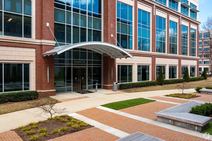 5440 Wade Park Blvd, Raleigh, NC à louer - Photo du bâtiment - Image 3 de 50