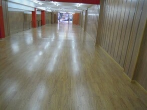 Retail in Vigo, Pontevedra for lease Interior Photo- Image 1 of 2