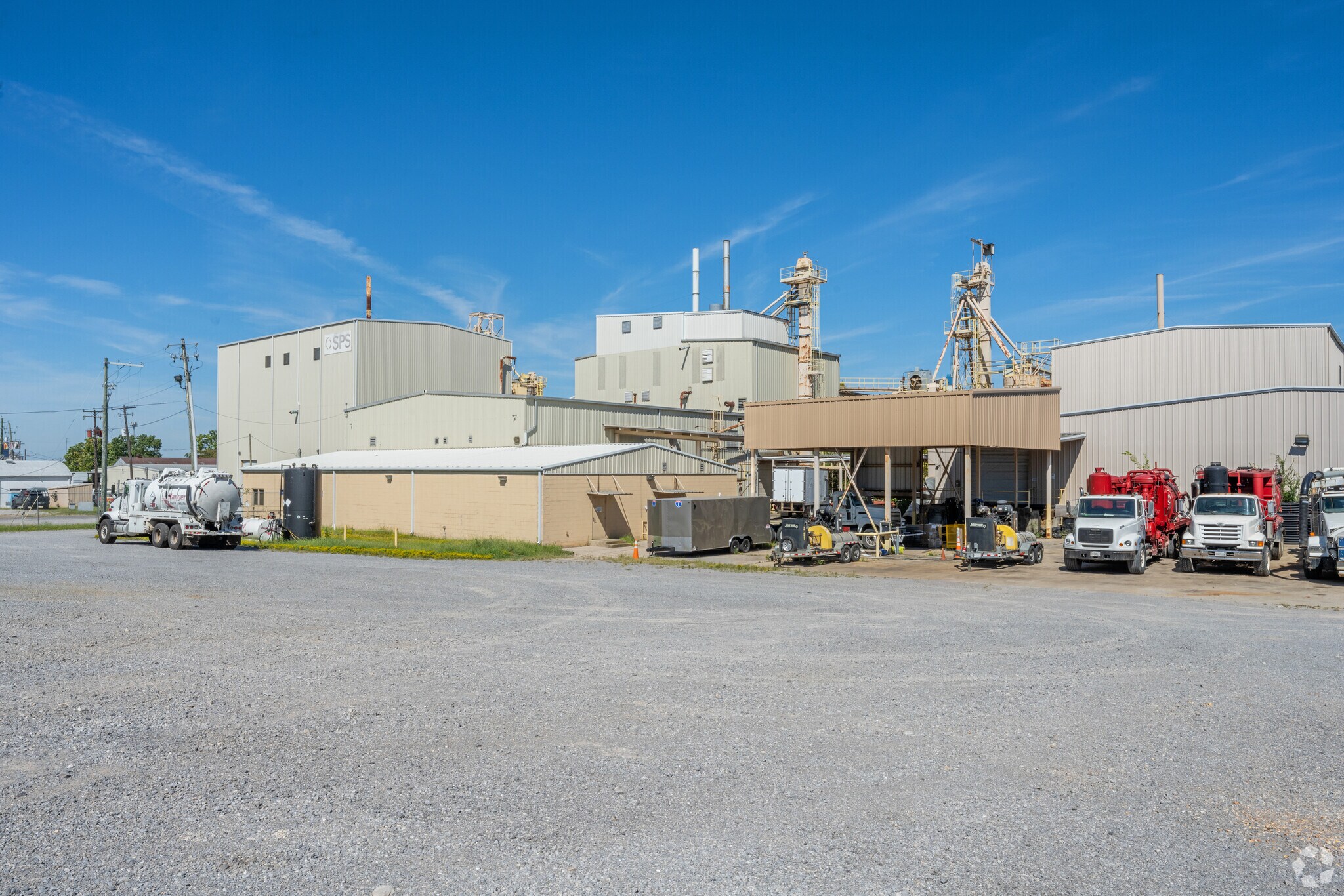 Industrial Manufacturing Plant portefeuille de 4 propriétés à vendre sur LoopNet.ca Photo du bâtiment- Image 1 de 22