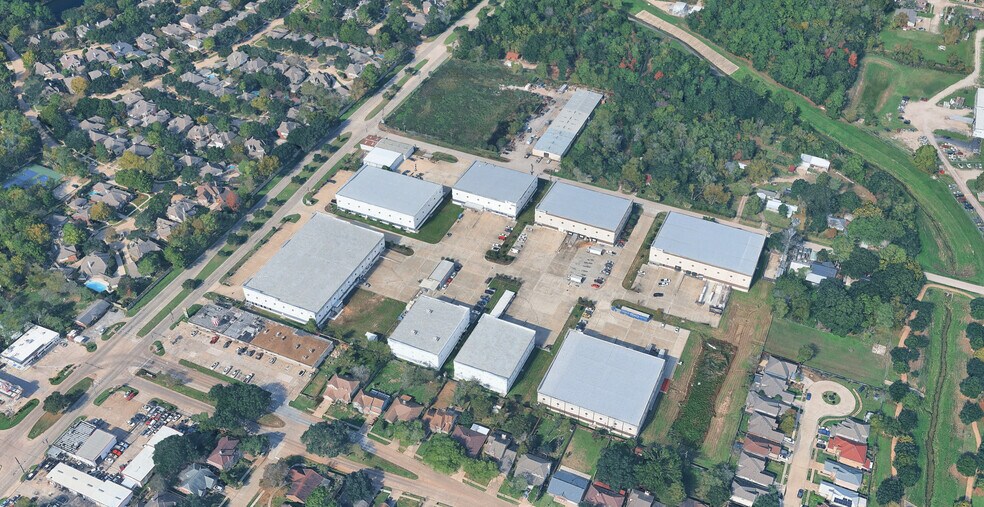 7444 Fairbanks N Houston Rd, Houston, TX à louer - Photo du bâtiment - Image 3 de 3