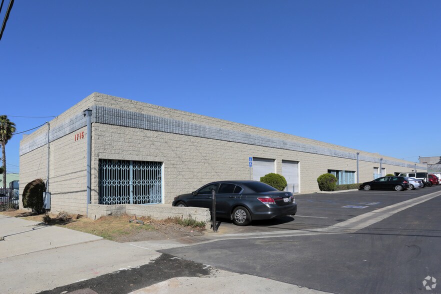 1715 W 130th St, Gardena, CA à vendre - Photo du bâtiment - Image 2 de 6