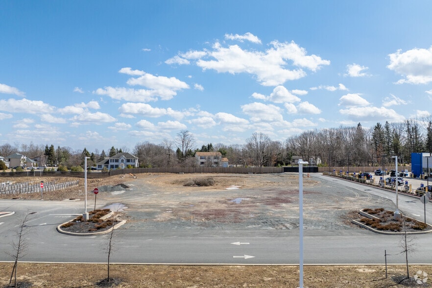 Route 940 & Mountain Dr, Mount Pocono, PA for lease - Building Photo - Image 1 of 8