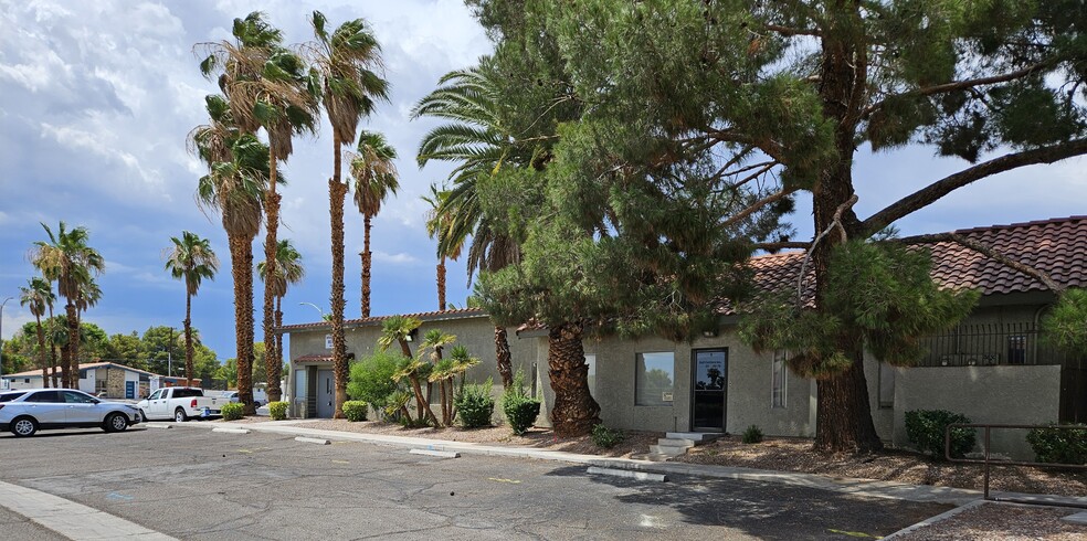 3650 S Eastern Ave, Las Vegas, NV à vendre - Photo du bâtiment - Image 3 de 29