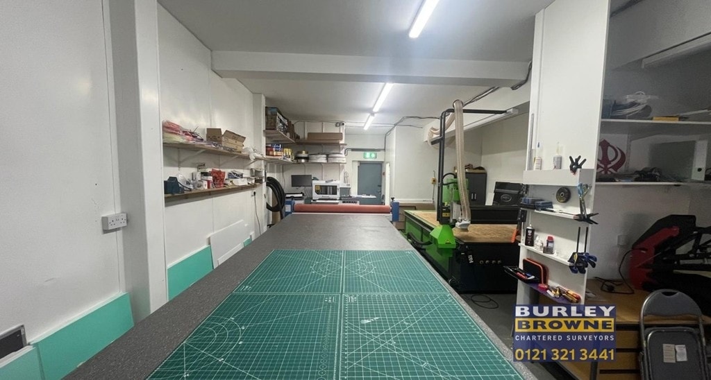 Moor St, West Bromwich, WMD B70 7AD - Unit 3 - - Interior Photo - Image 2 of 8