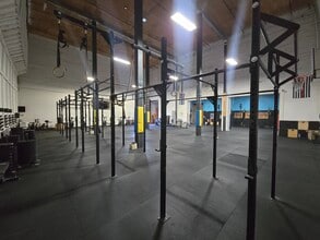 320 Hillcrest Rd, Hollister, CA for sale Interior Photo- Image 2 of 5