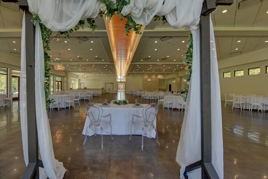 25566 Bradbury Dr, Hockley, TX à vendre - Photo du bâtiment - Image 2 de 16