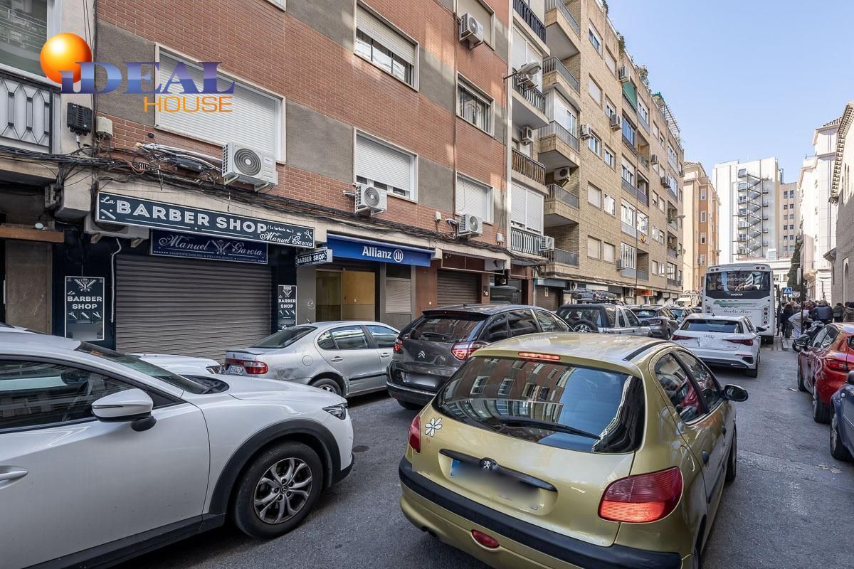 Office in Granada, Granada for sale Building Photo- Image 1 of 21