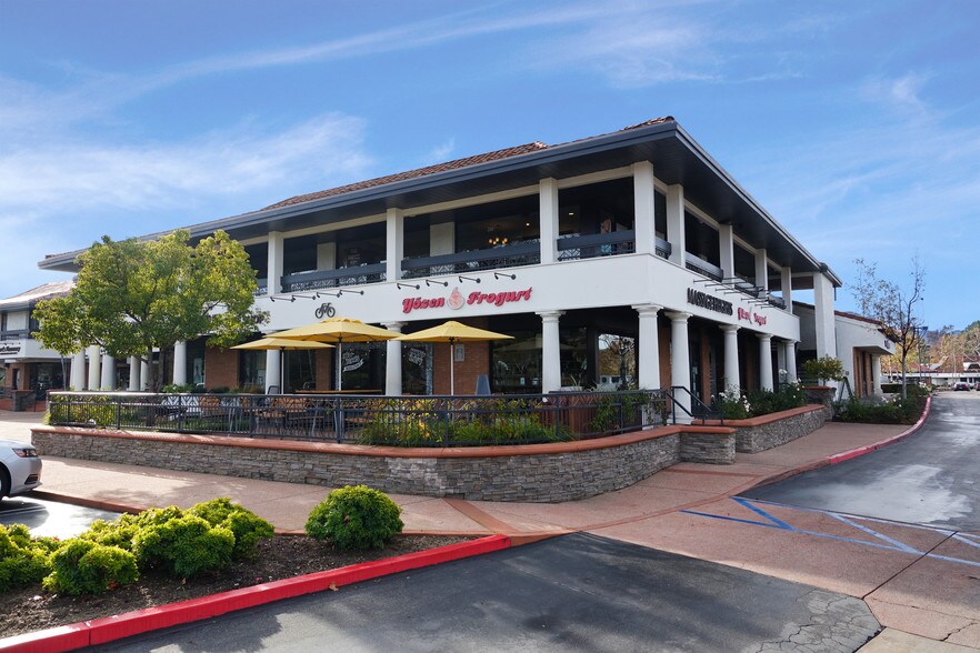 2900 Townsgate Rd, Westlake Village, CA à louer - Photo du bâtiment - Image 2 de 7