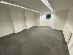 52 East Para, Harrogate for lease Interior Photo- Image 2 of 4