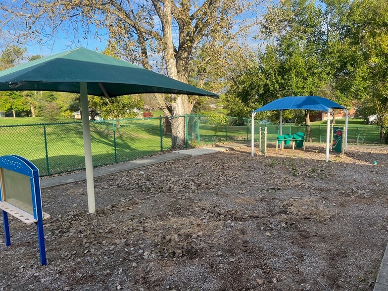 6860 Fountains Blvd, West Chester, OH for lease - Building Photo - Image 3 of 12