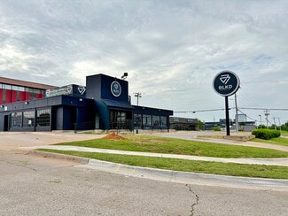 Plus de détails pour 5708 N May Ave, Oklahoma City, OK - Commerce de détail à louer