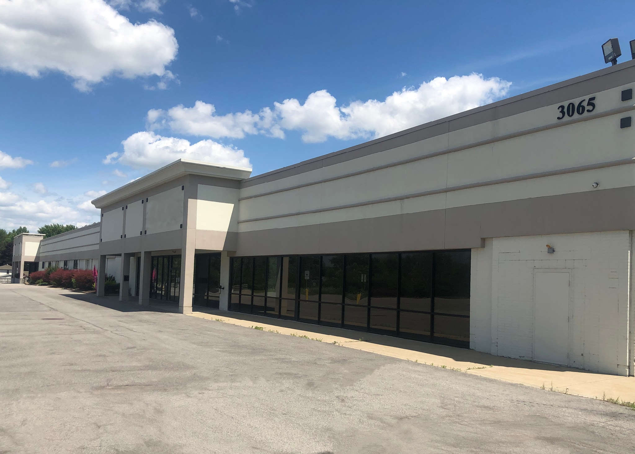 3065 Union Rd, Orchard Park, NY for lease Building Photo- Image 1 of 2