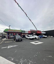 1060 Richmond Rd, Staten Island, NY for lease Building Photo- Image 1 of 10