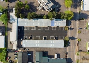 1120 Bailey Hill Rd, Eugene, OR à louer Photo intérieure- Image 1 de 12