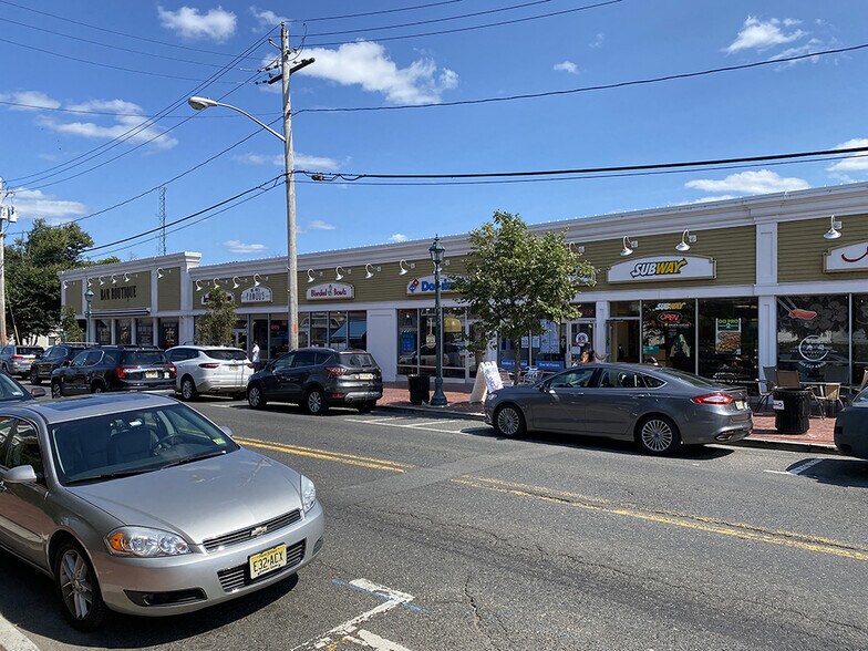 98 E Main St, Ramsey, NJ à louer - Photo du bâtiment - Image 3 de 3