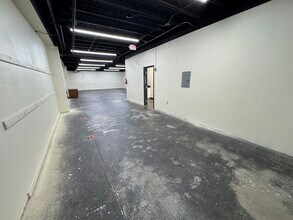 4566 Lewis Rd, Stone Mountain, GA for lease Interior Photo- Image 2 of 7