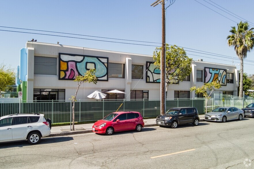 5401 Beethoven St, Los Angeles, CA for lease - Building Photo - Image 3 of 4