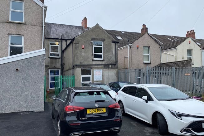 120 Walter Rd, Swansea à vendre - Photo du bâtiment - Image 2 de 2