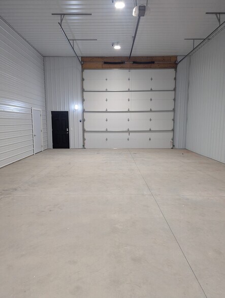 2440 N 64th Ave, Hart, MI à vendre - Photo du bâtiment - Image 2 de 5