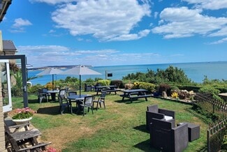 More details for 16 Crescent Rd, Shanklin - Hospitality for Sale