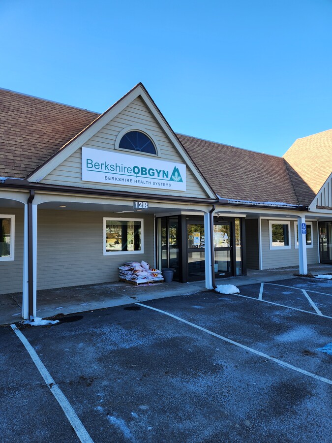 55 Pittsfield Rd, Lenox, MA 01240 - Unité B,C,& D -  - Photo intérieure - Image 1 of 1