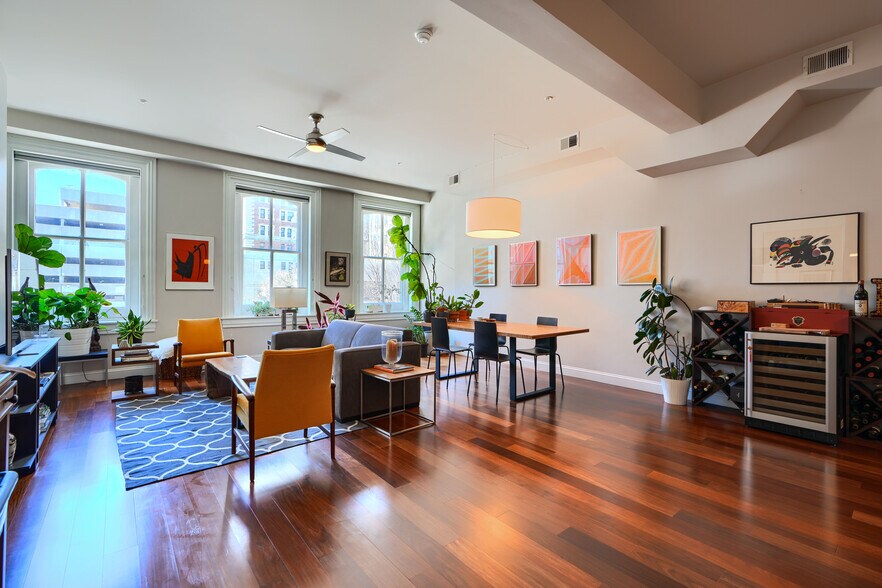 1025 St. Paul St, Baltimore, MD à vendre - Photo intérieure - Image 2 de 16