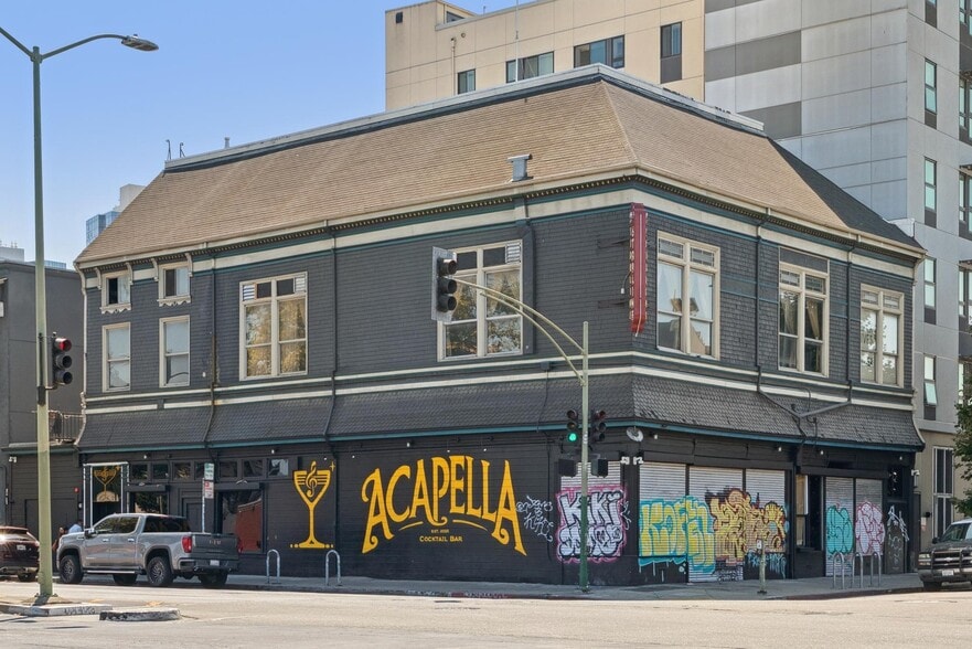 645 W Grand Ave, Oakland, CA à vendre - Photo du bâtiment - Image 1 de 13