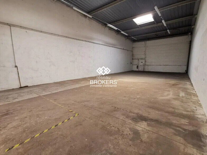 Flex dans Chilly-Mazarin à louer - Photo du bâtiment - Image 3 de 6