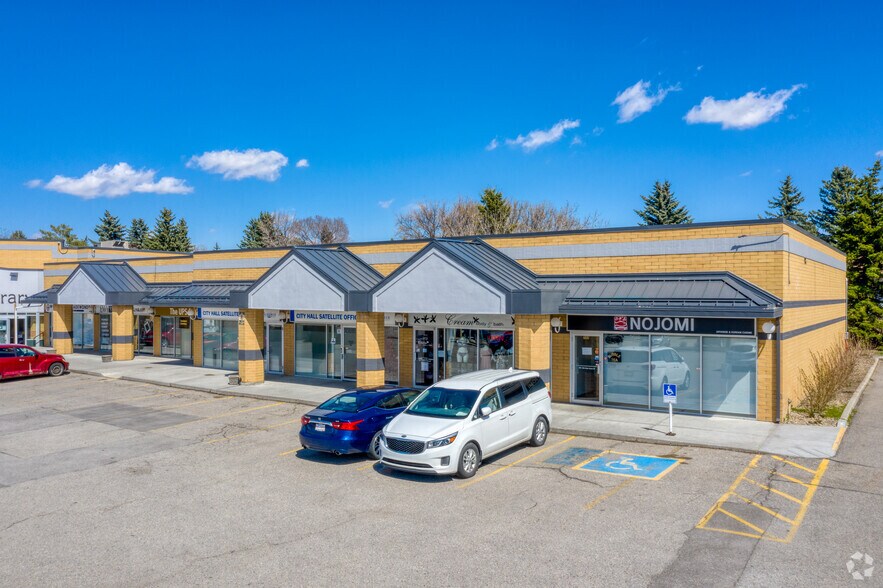 304 Main St SE, Airdrie, AB à vendre - Photo principale - Image 1 de 1