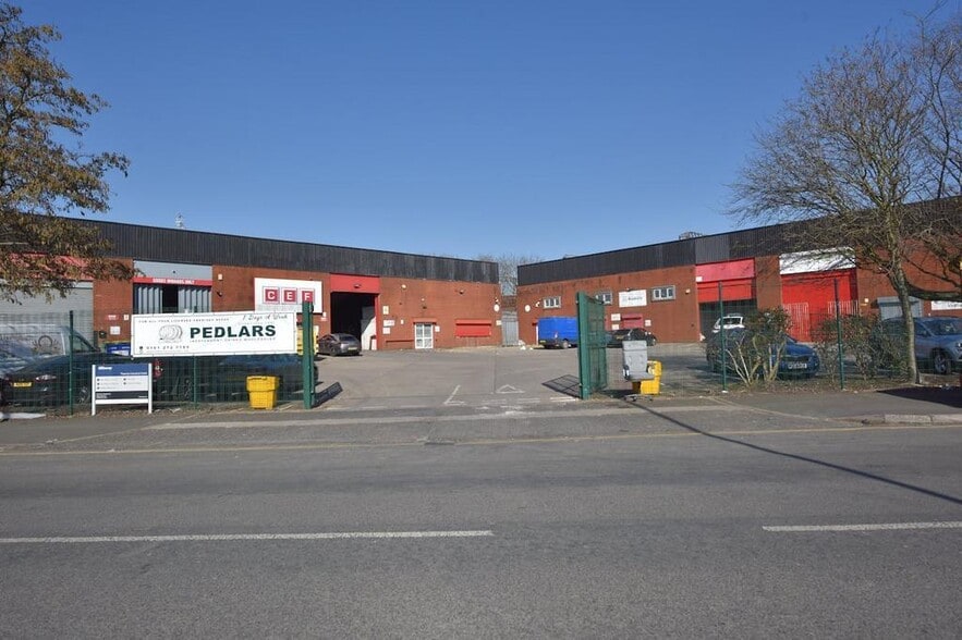 99 Higher Ardwick, Manchester for lease - Building Photo - Image 2 of 7