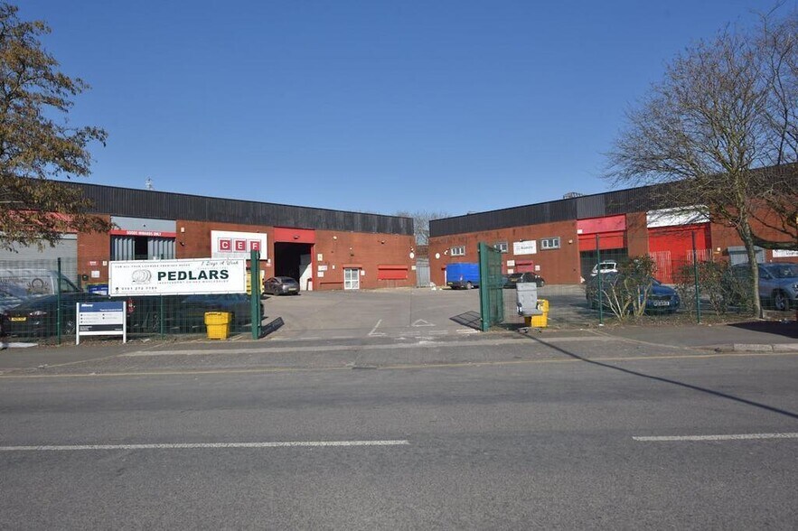 99 Higher Ardwick, Manchester à louer - Photo du bâtiment - Image 2 de 7