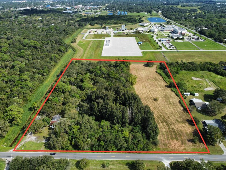 2696 McNeil Rd, Fort Pierce, FL à vendre - Aérien - Image 1 de 1